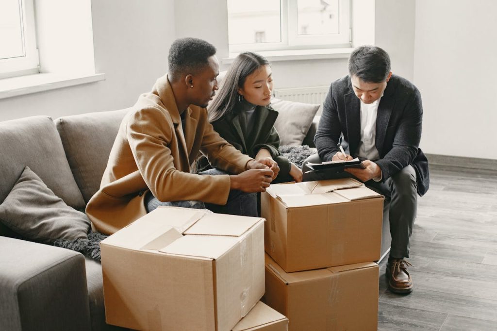 Top Mistakes Buyers Make Without a Real Estate Agency